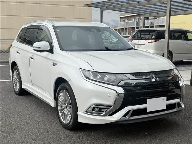 Mitsubishi Outlander PHEV 5