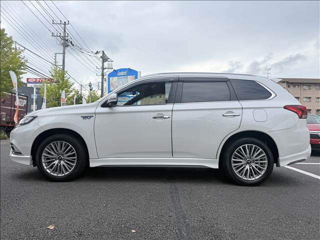 Mitsubishi Outlander PHEV 6