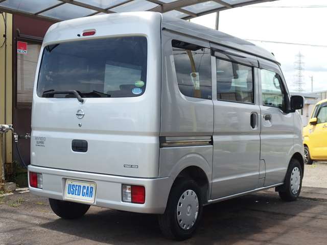 Nissan NV100 Clipper 6