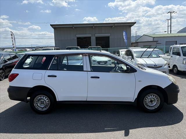 Nissan AD 11