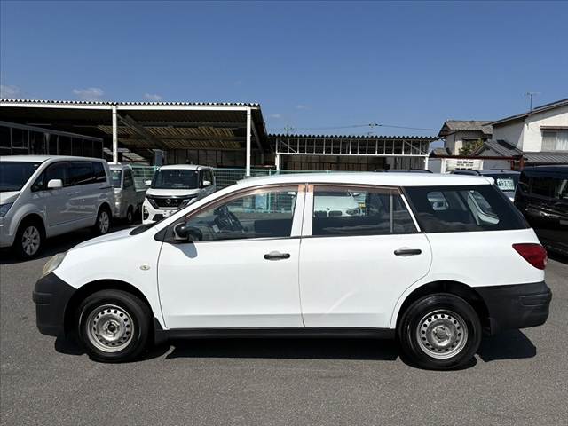 Nissan AD 12