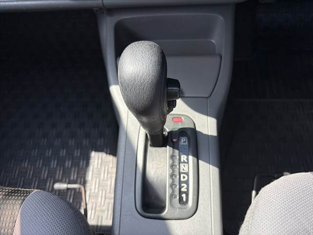 Nissan AD 4