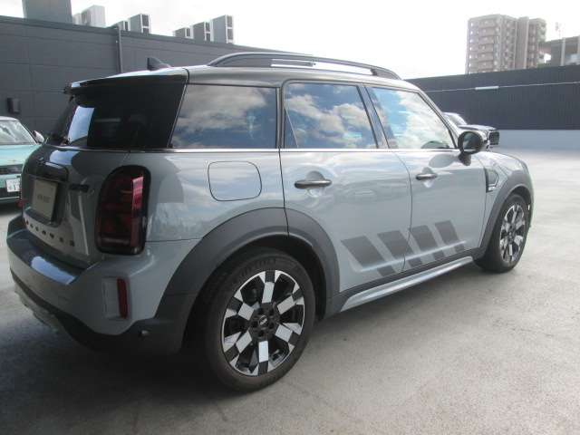 MINI Crossover 10