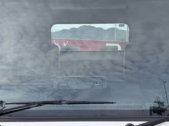 Isuzu Elf 11