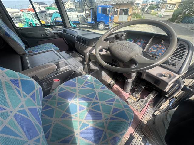 Hino Profia 8