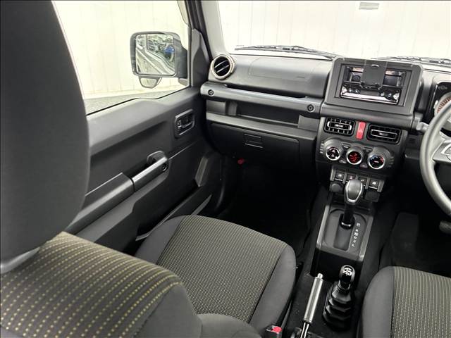 Suzuki Jimny 11