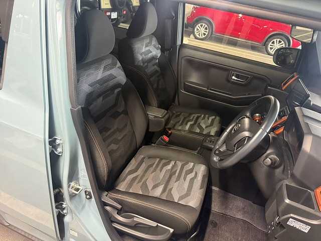 Daihatsu Taft 11