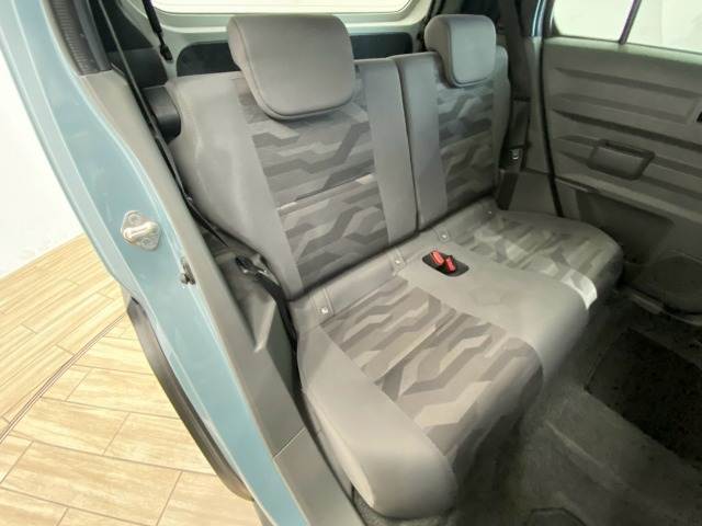 Daihatsu Taft 12