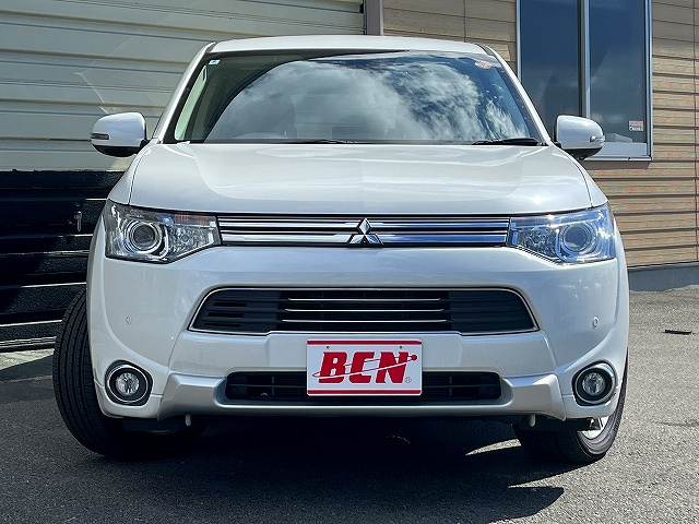 Mitsubishi Outlander PHEV 2