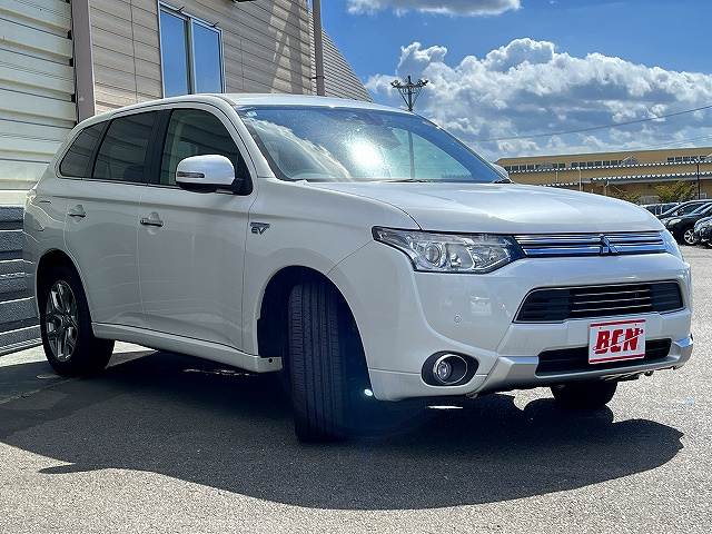 Mitsubishi Outlander PHEV 3