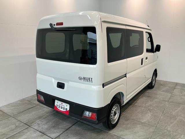 Daihatsu Hijet Cargo 3
