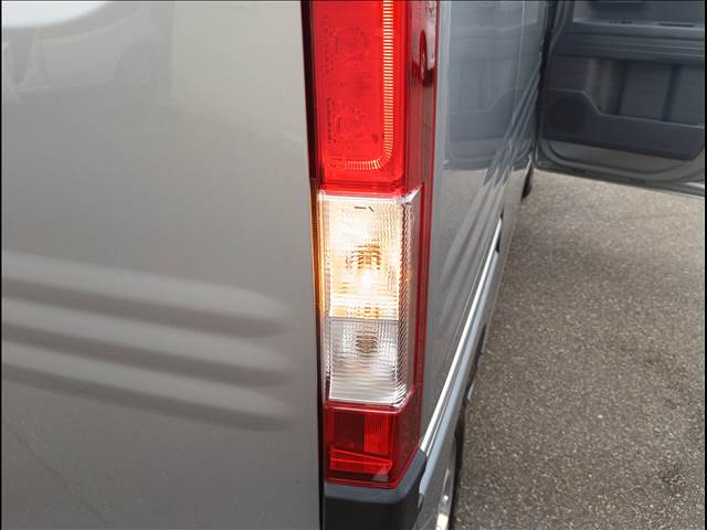 Honda N-VAN 10