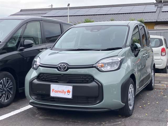 Toyota Sienta 5