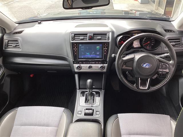 Subaru Legacy Outback 2