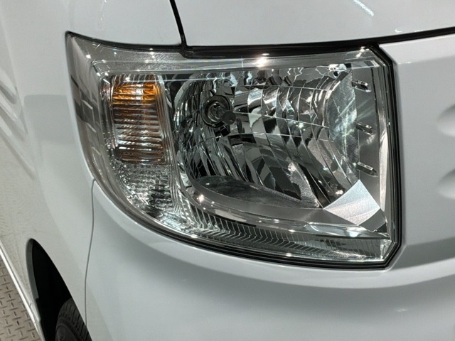 Honda N-VAN 8