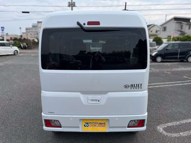 Daihatsu Hijet Cargo 11