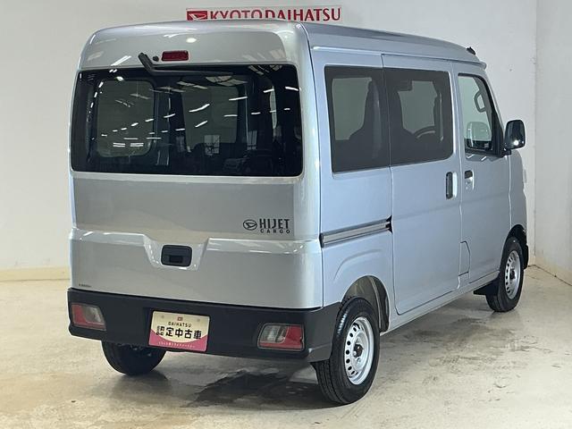 Daihatsu Hijet Cargo 11