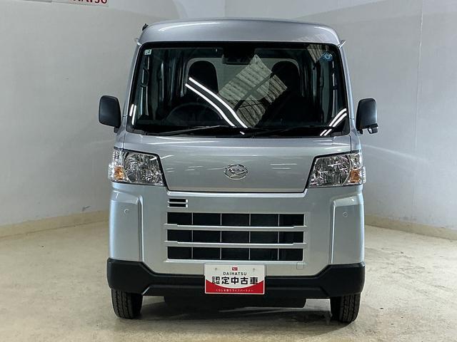 Daihatsu Hijet Cargo 7