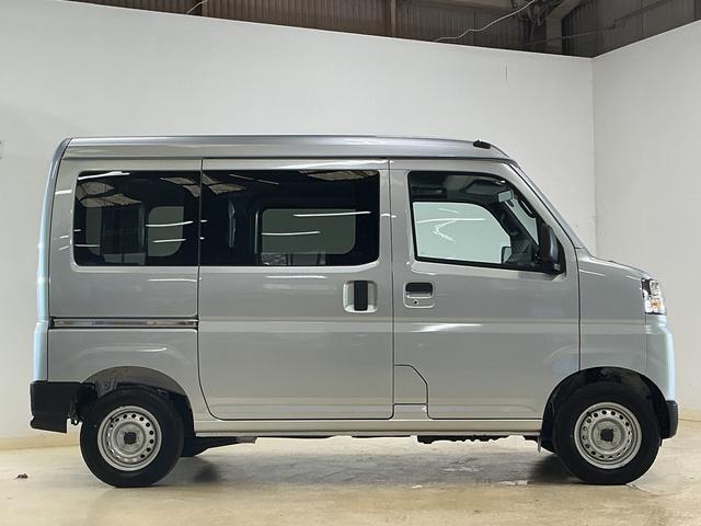 Daihatsu Hijet Cargo 9