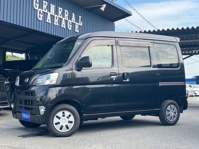 Daihatsu Hijet Cargo 6