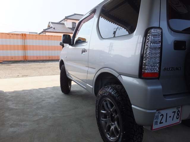Suzuki Jimny 11