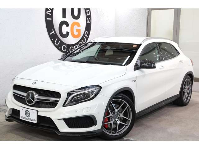 Mercedes-Benz GLA-Class 12