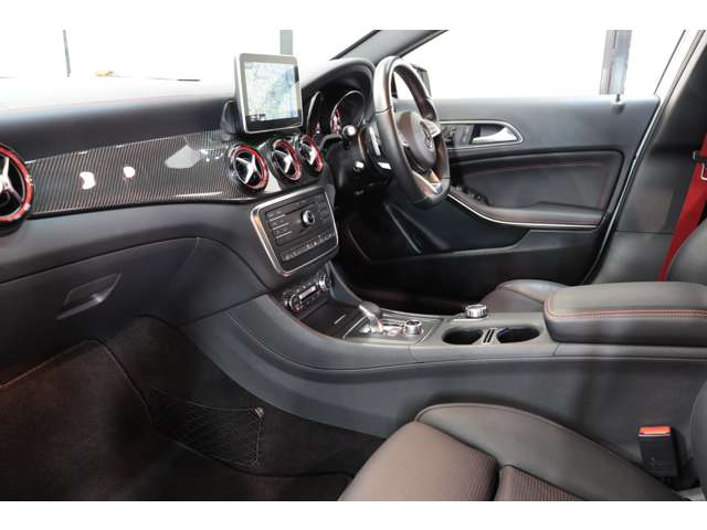 Mercedes-Benz GLA-Class 3