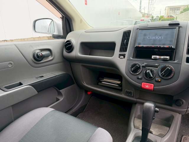 Nissan AD 6