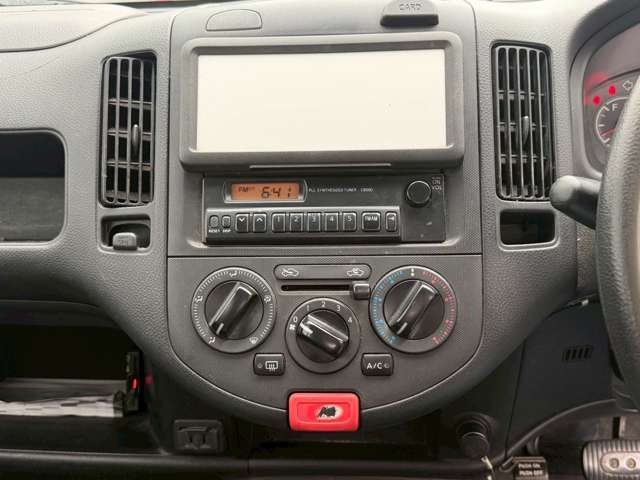 Nissan AD 7