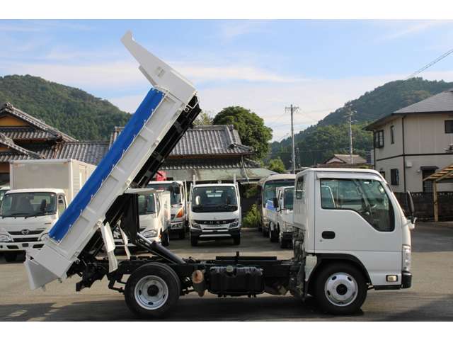 Isuzu Elf 6