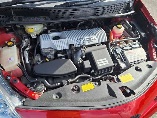 Toyota Prius α 8