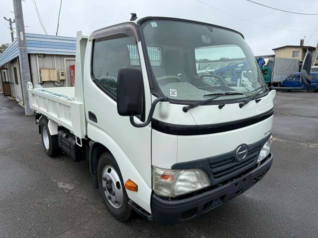 Hino Dutro 2