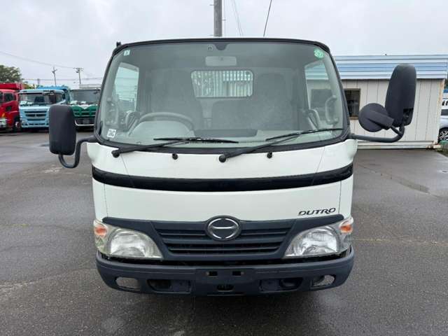 Hino Dutro 3