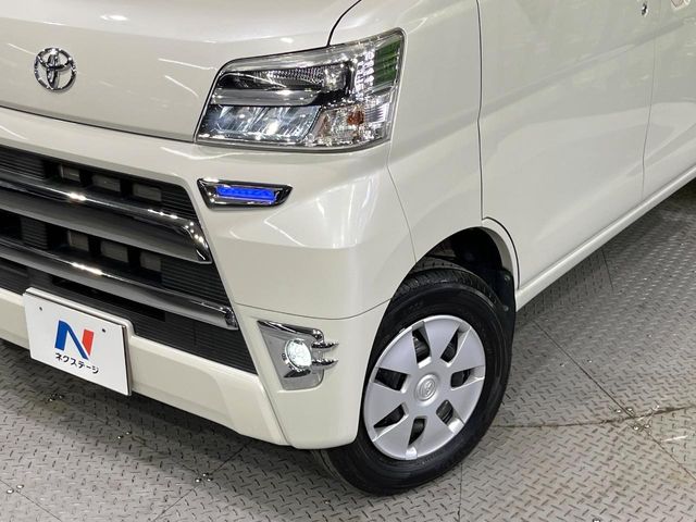 Toyota Pixis Van 12