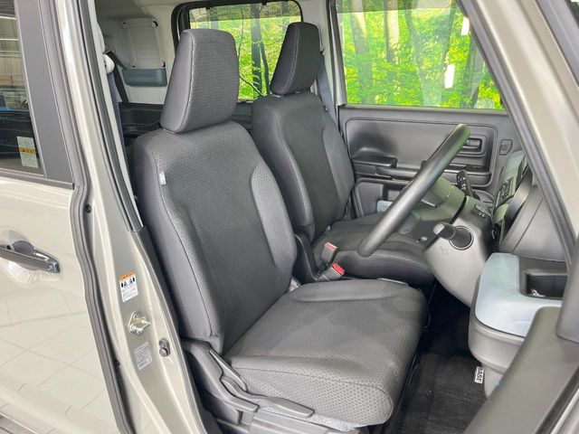 Suzuki Spacia Base 8