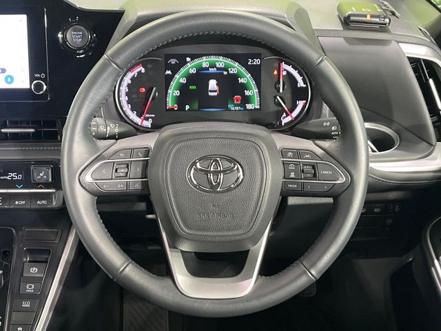 Toyota Voxy 12
