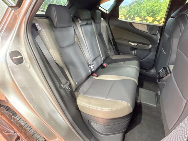 Lexus NX 9