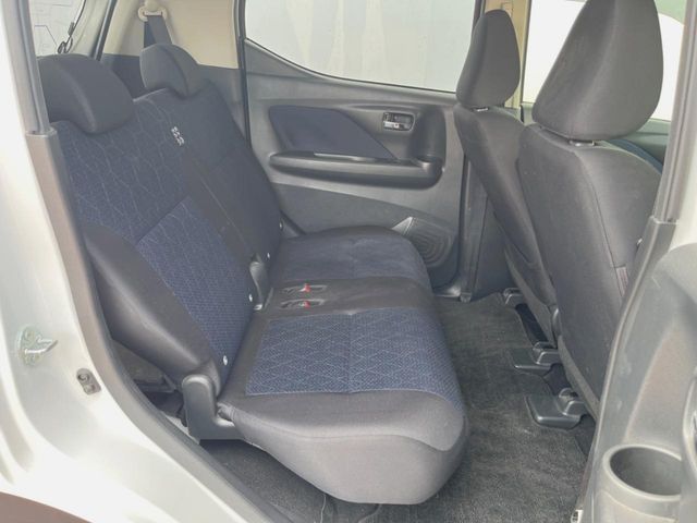 Mitsubishi eK X 10