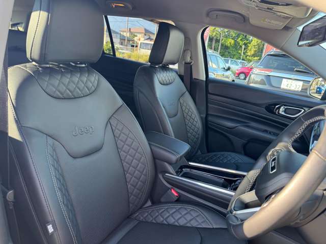 Jeep Commander 12