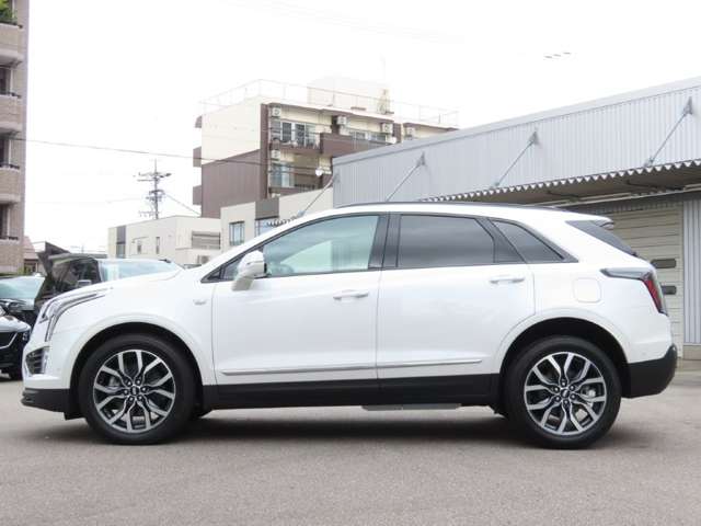 Cadillac XT5 3