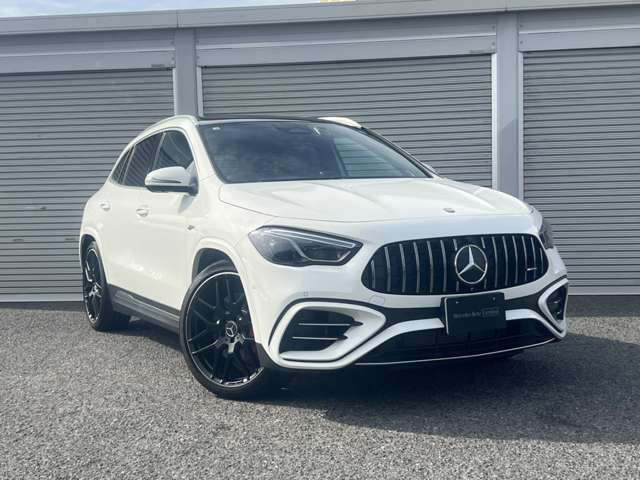 Mercedes-Benz GLA-Class 11