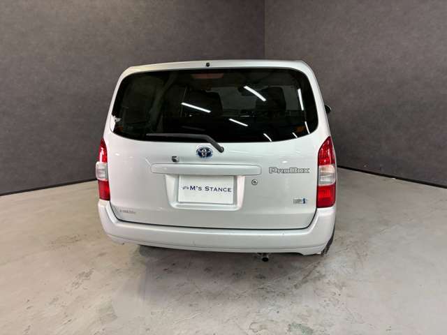 Toyota Probox Van 11