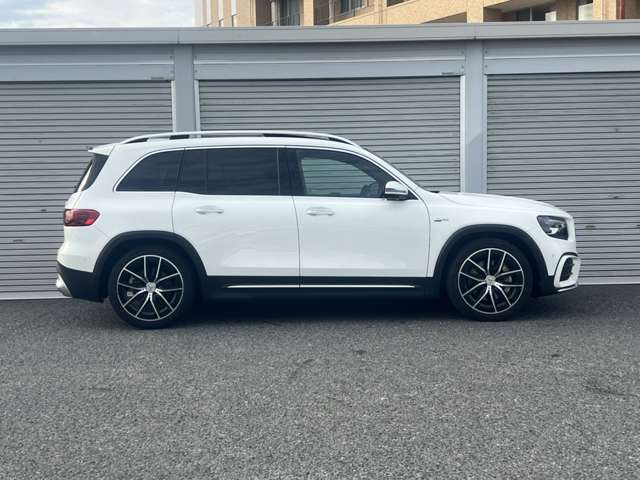 Mercedes-Benz GLB 10