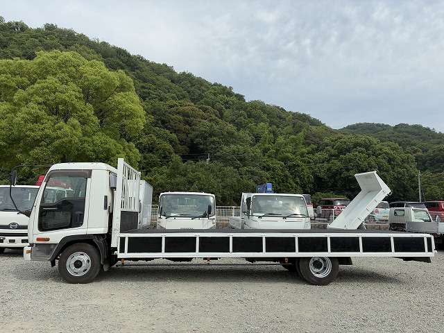 Isuzu Forward 11