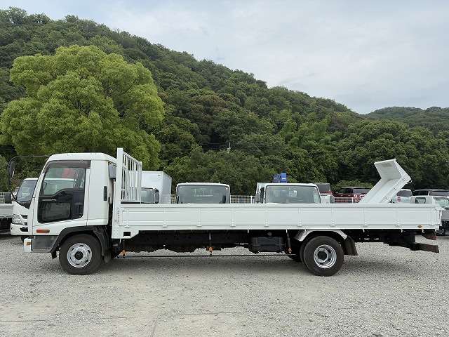 Isuzu Forward 4