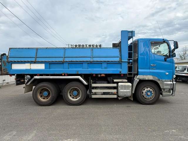 Hino Profia 9