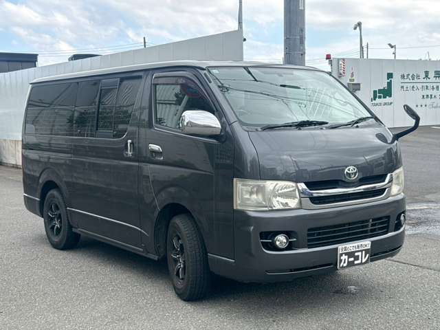 Toyota Hiace Van 3