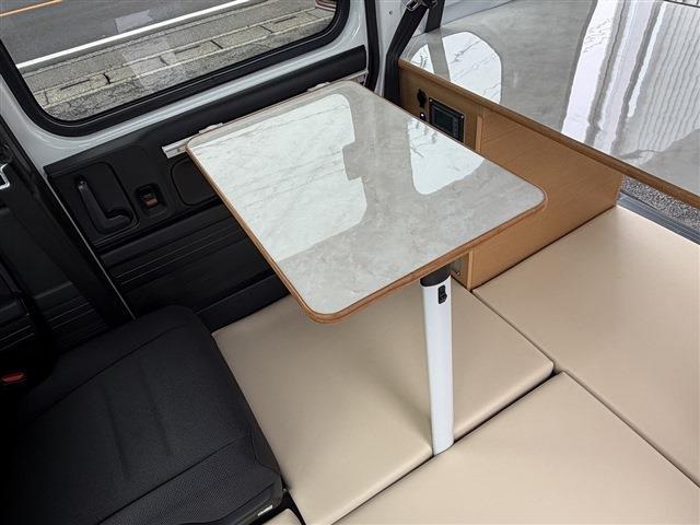 Honda N-VAN 9