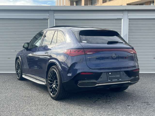 Mercedes-Benz EQE SUV 7