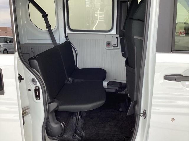 Honda N-VAN e: 11